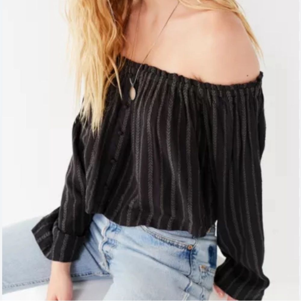 Urban Outfitters Floral Eyelet Cold Shoulder Crop Embroidered Top